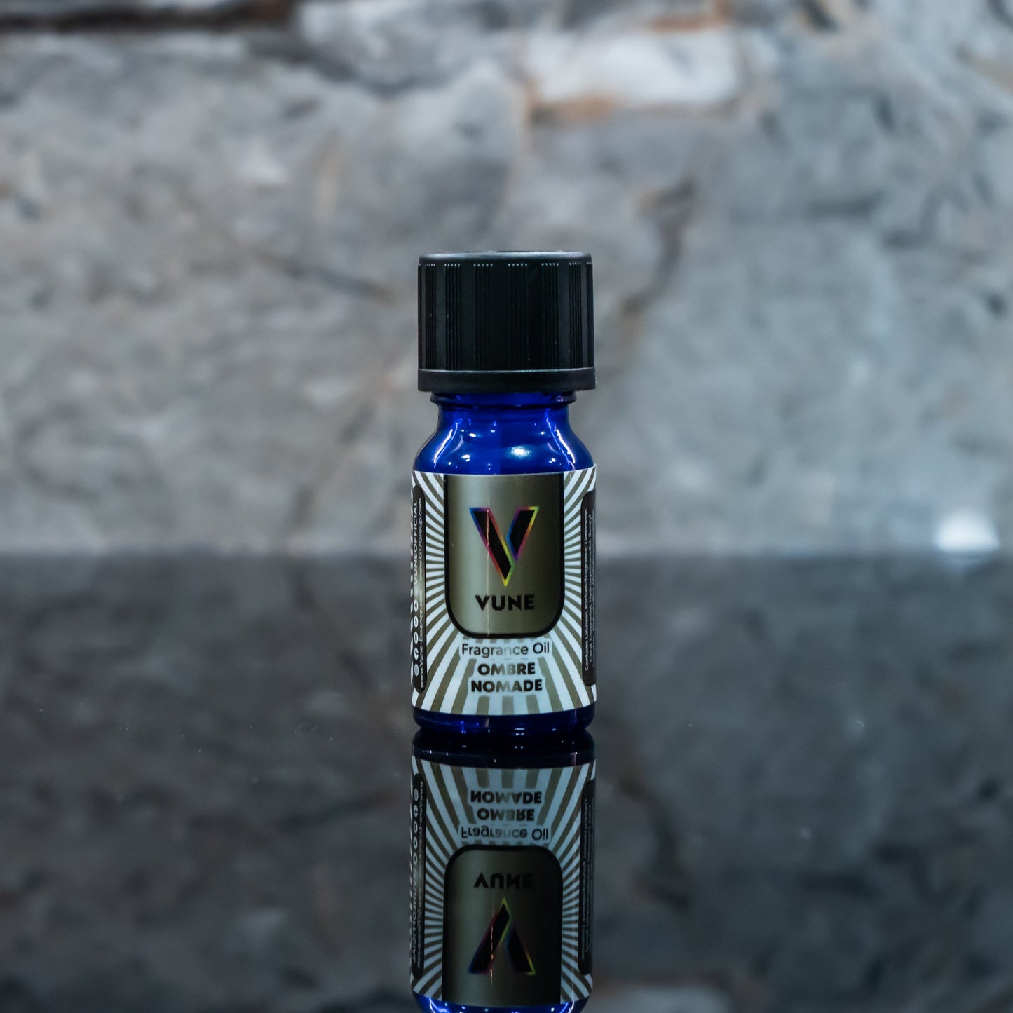 Vune Chromatic Noir Opium Fragrance Oil